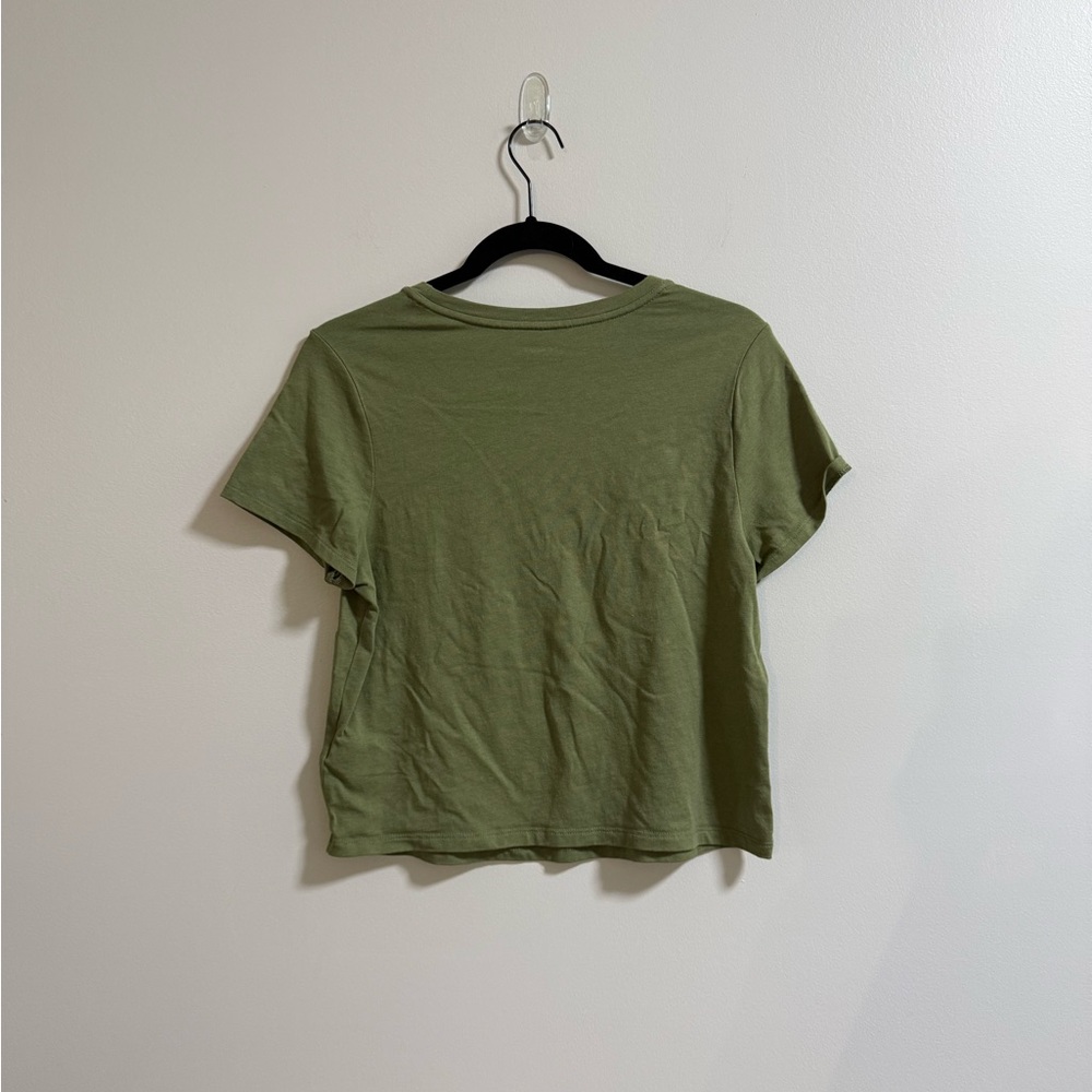 Old Navy Olive Short Sleeve Tee - Picture 3 of 3